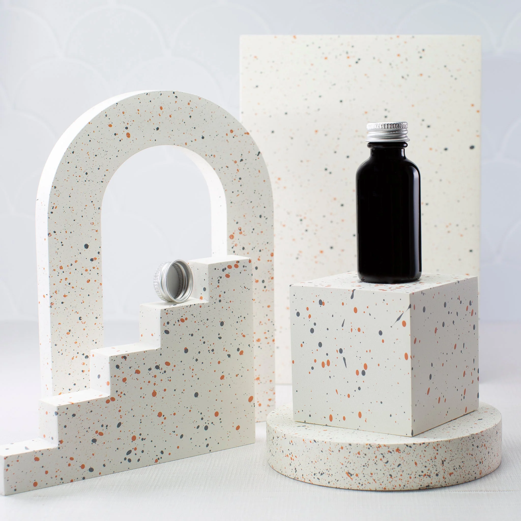 1 oz Black Glass Bottle with 20-400 Neck - Image 5