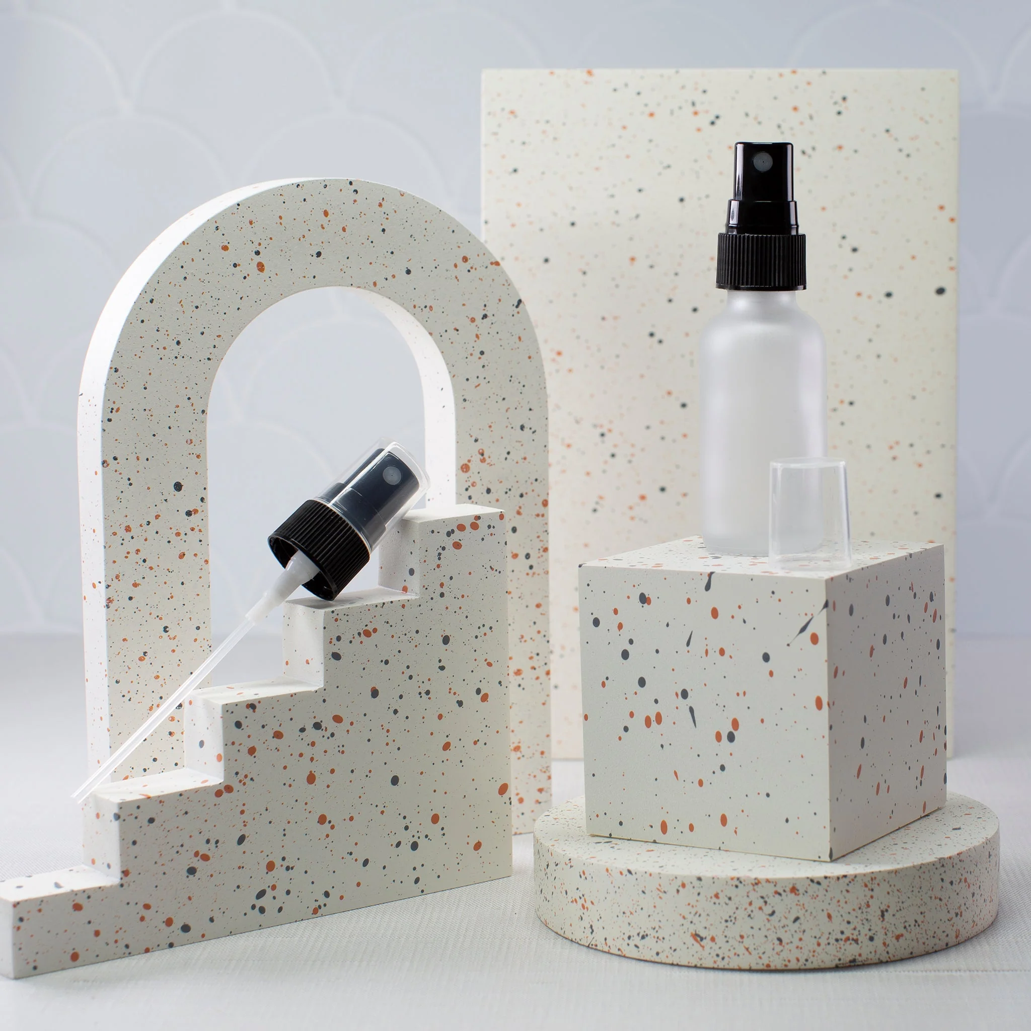 1 oz Frosted Glass Bottle with 20-400 Neck - Image 4