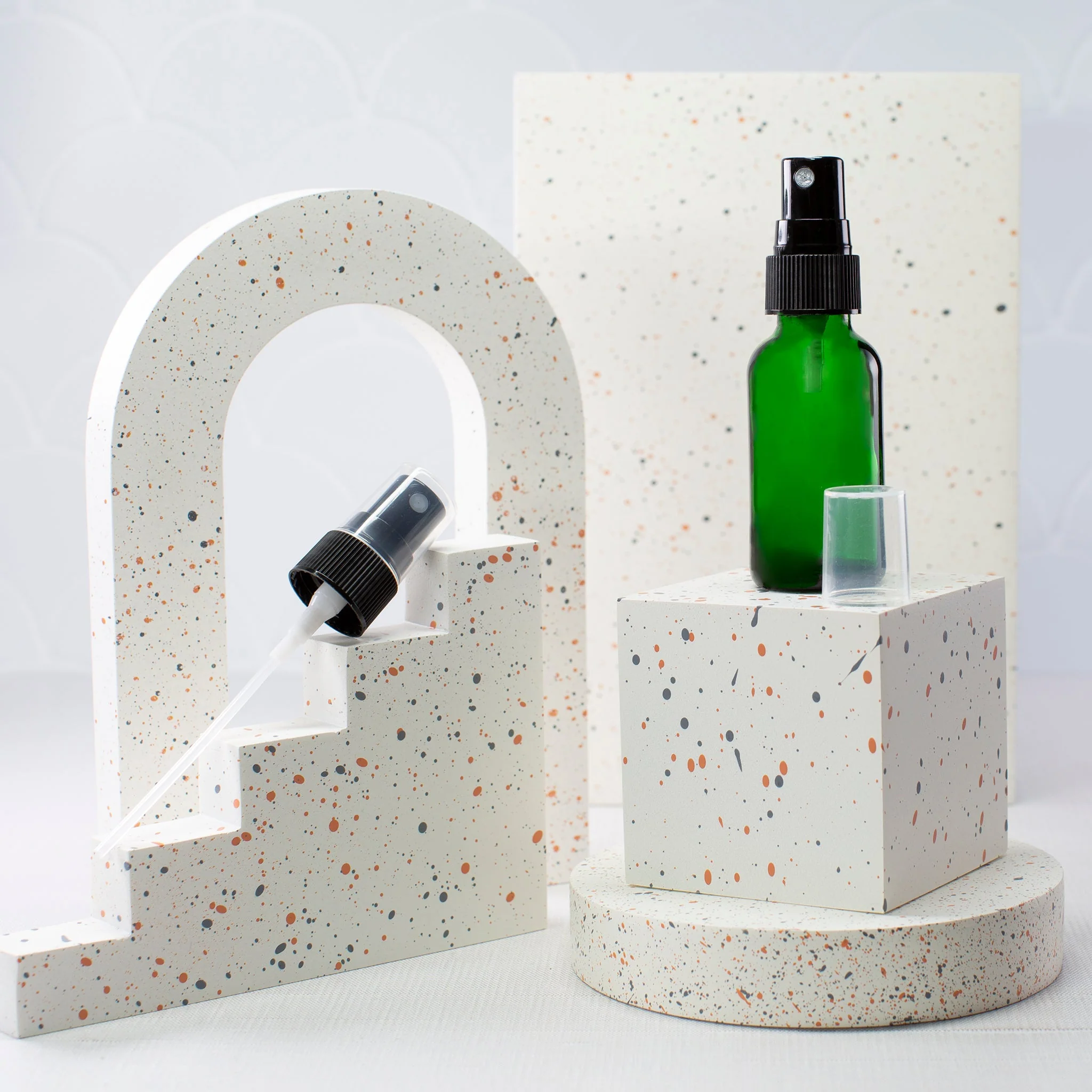1 oz Green Glass Bottle with 20-400 Neck - Image 3