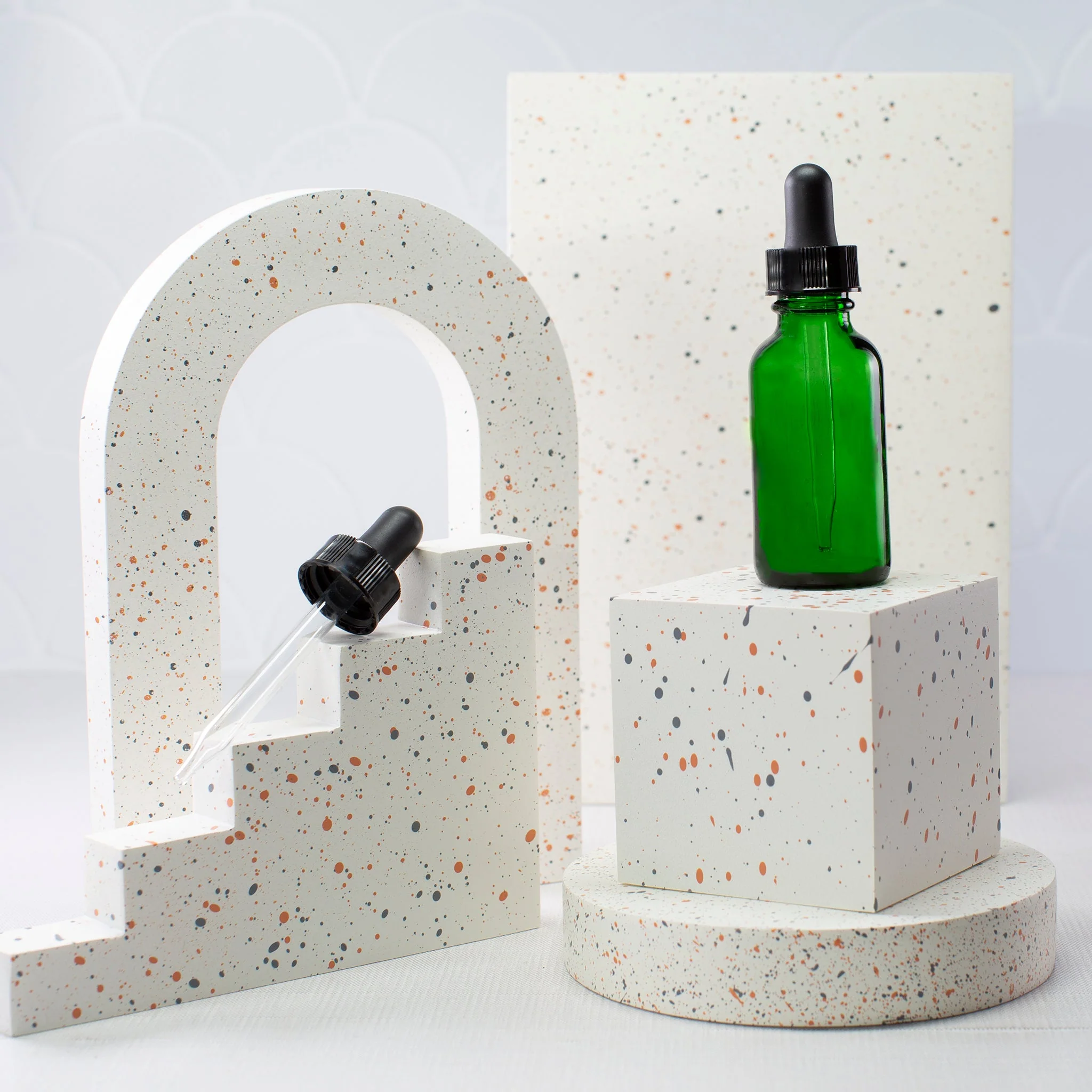 1 oz Green Glass Bottle with 20-400 Neck - Image 5