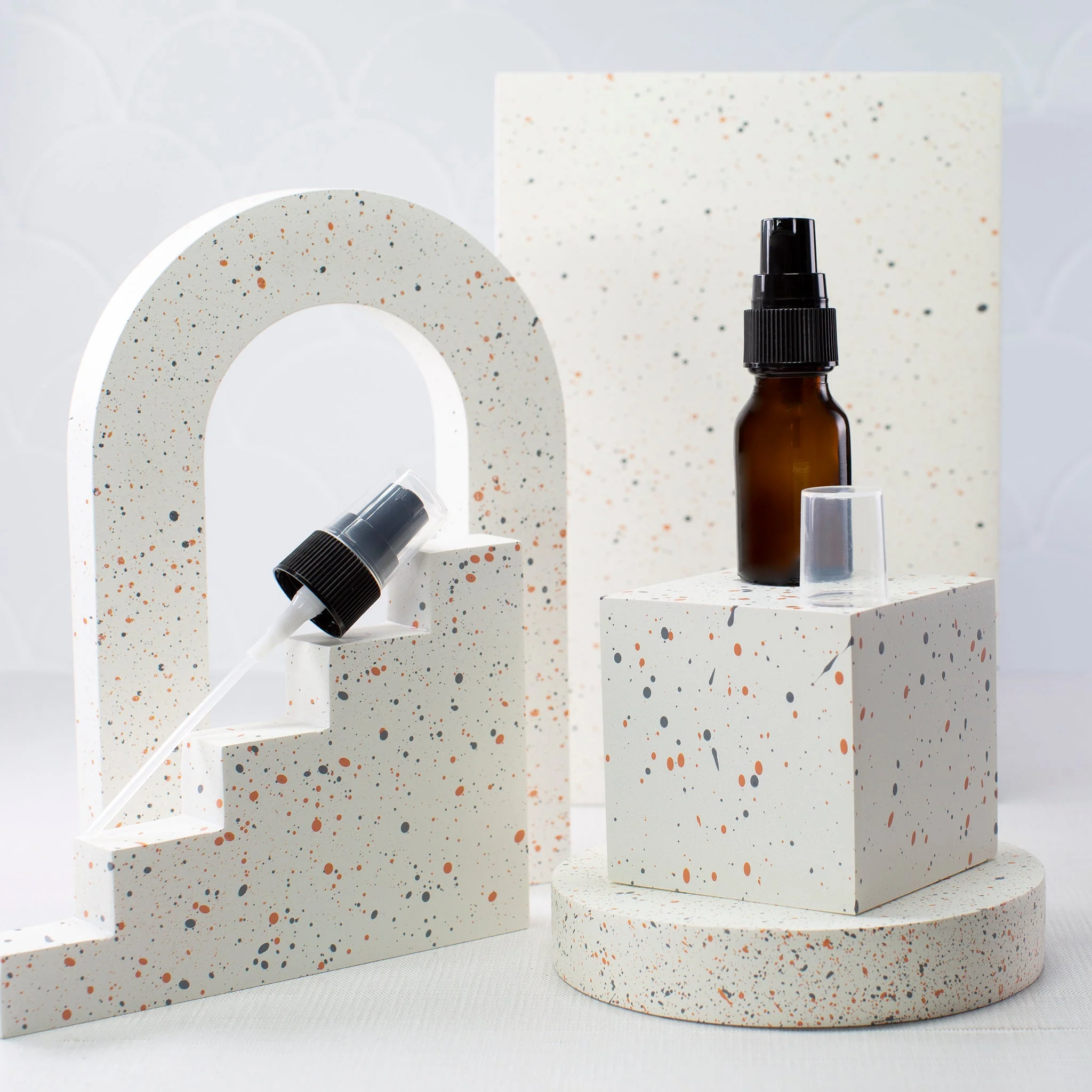 15 ml Amber Glass Bottle with 20-400 Neck - Image 5