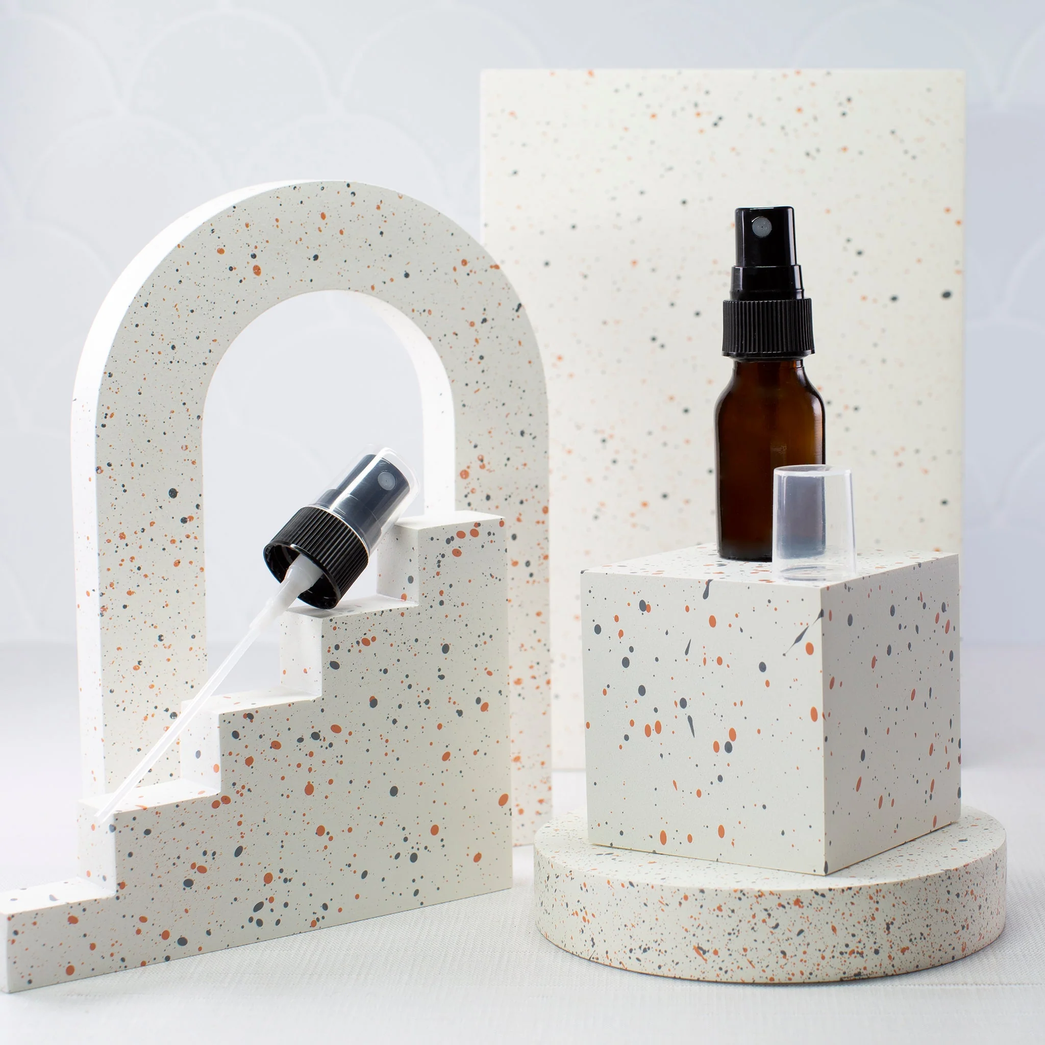 15 ml Amber Glass Bottle with 20-400 Neck - Image 7