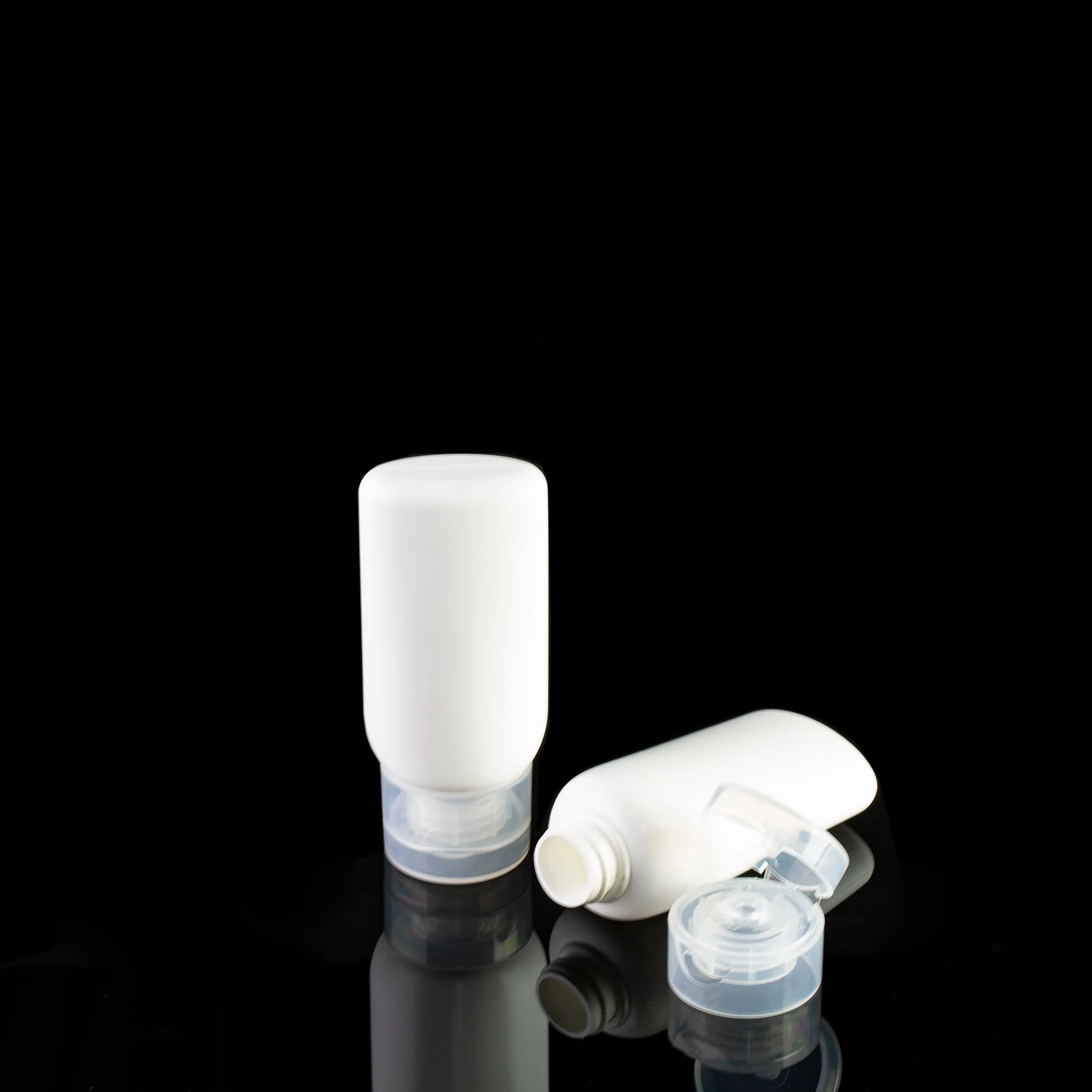 2 oz Malibu Tottle with Dispensing Cap - Image 3