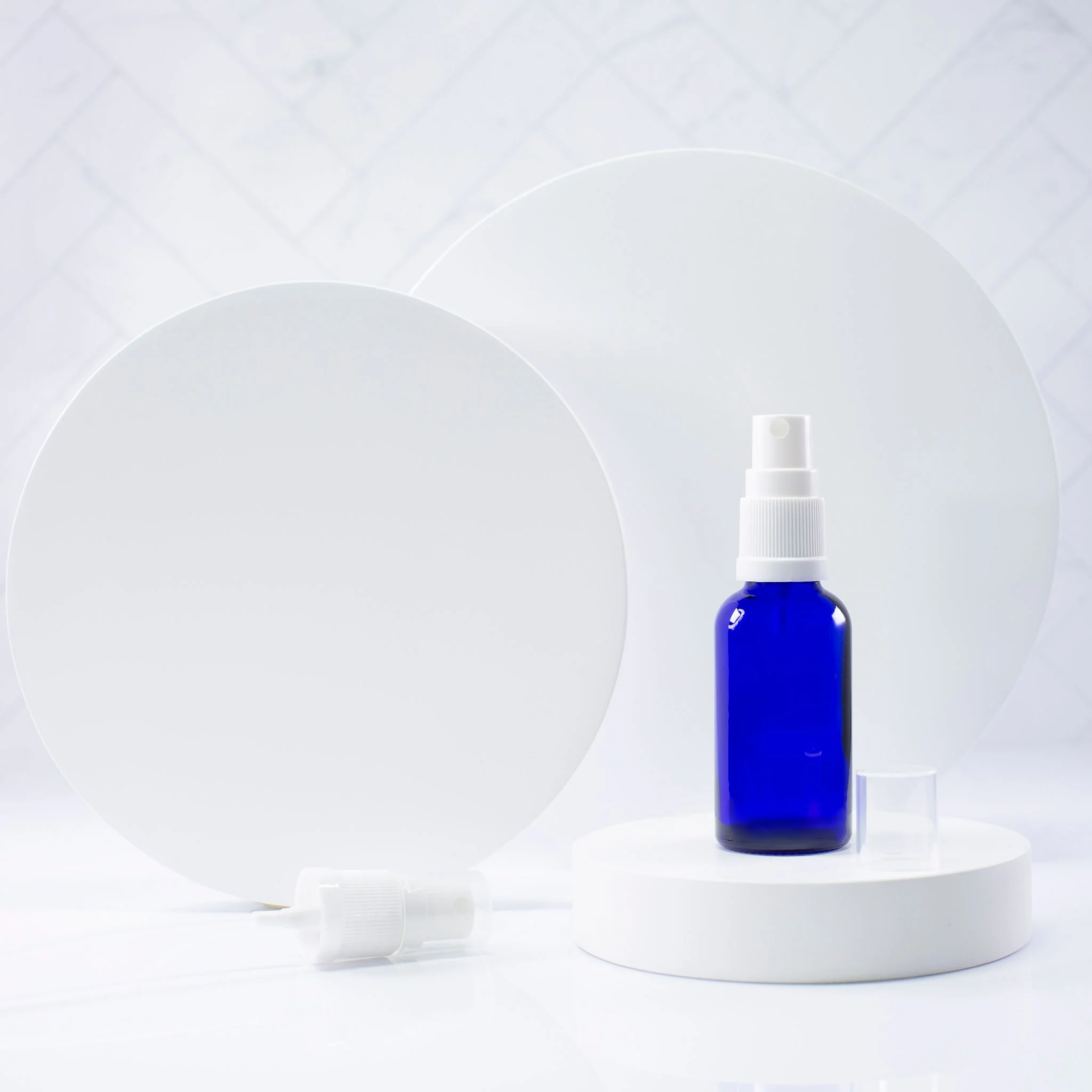 30 ml Blue Glass Essential Oil Bottle with 18-400 Neck - Image 3