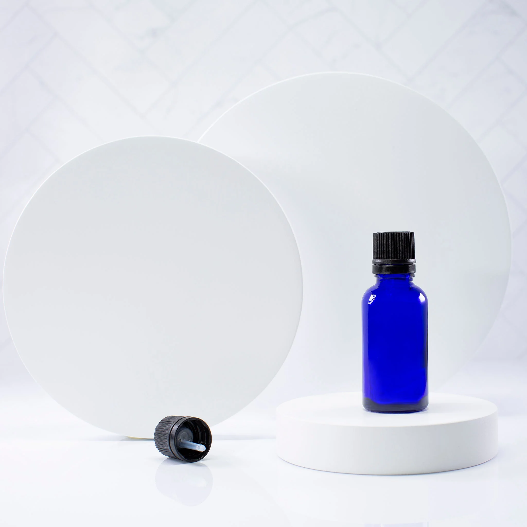 30 ml Blue Glass Essential Oil Bottle with 18-400 Neck - Image 6