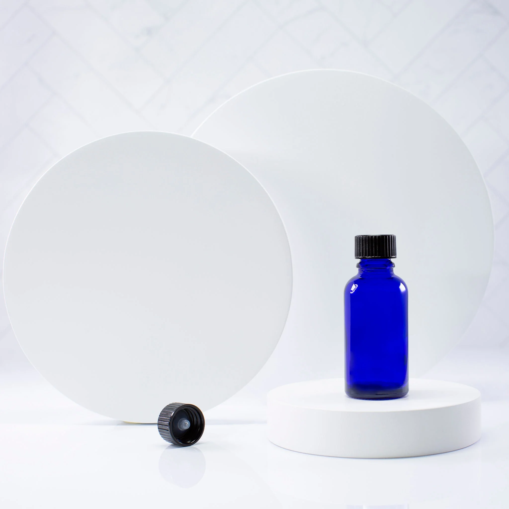 30 ml Blue Glass Essential Oil Bottle with 18-400 Neck - Image 8