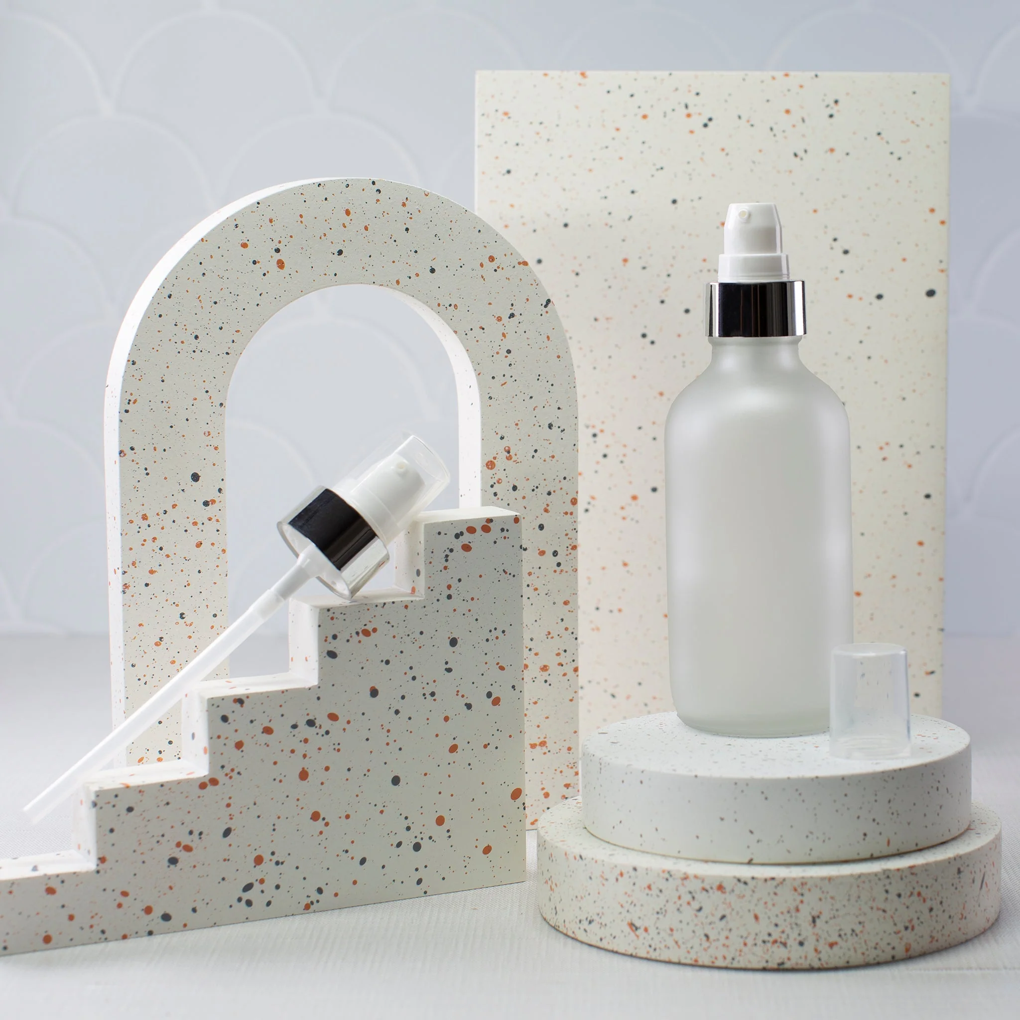 4 oz Frosted Glass Bottle with 22-400 Neck - Image 12