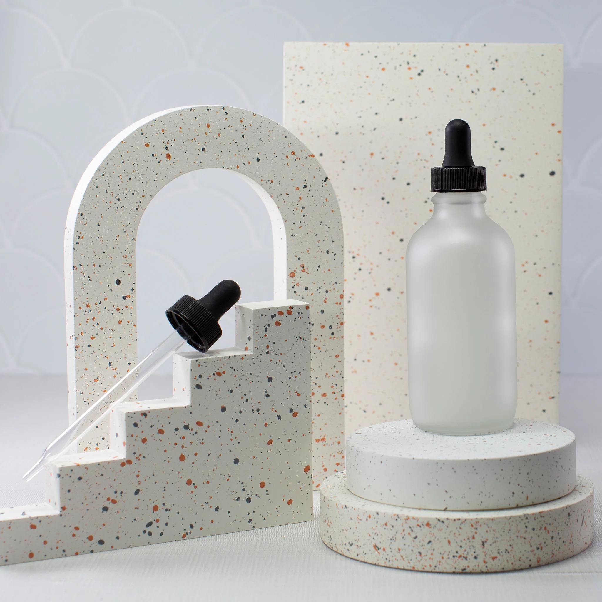 4 oz Frosted Glass Bottle with 22-400 Neck - Image 3