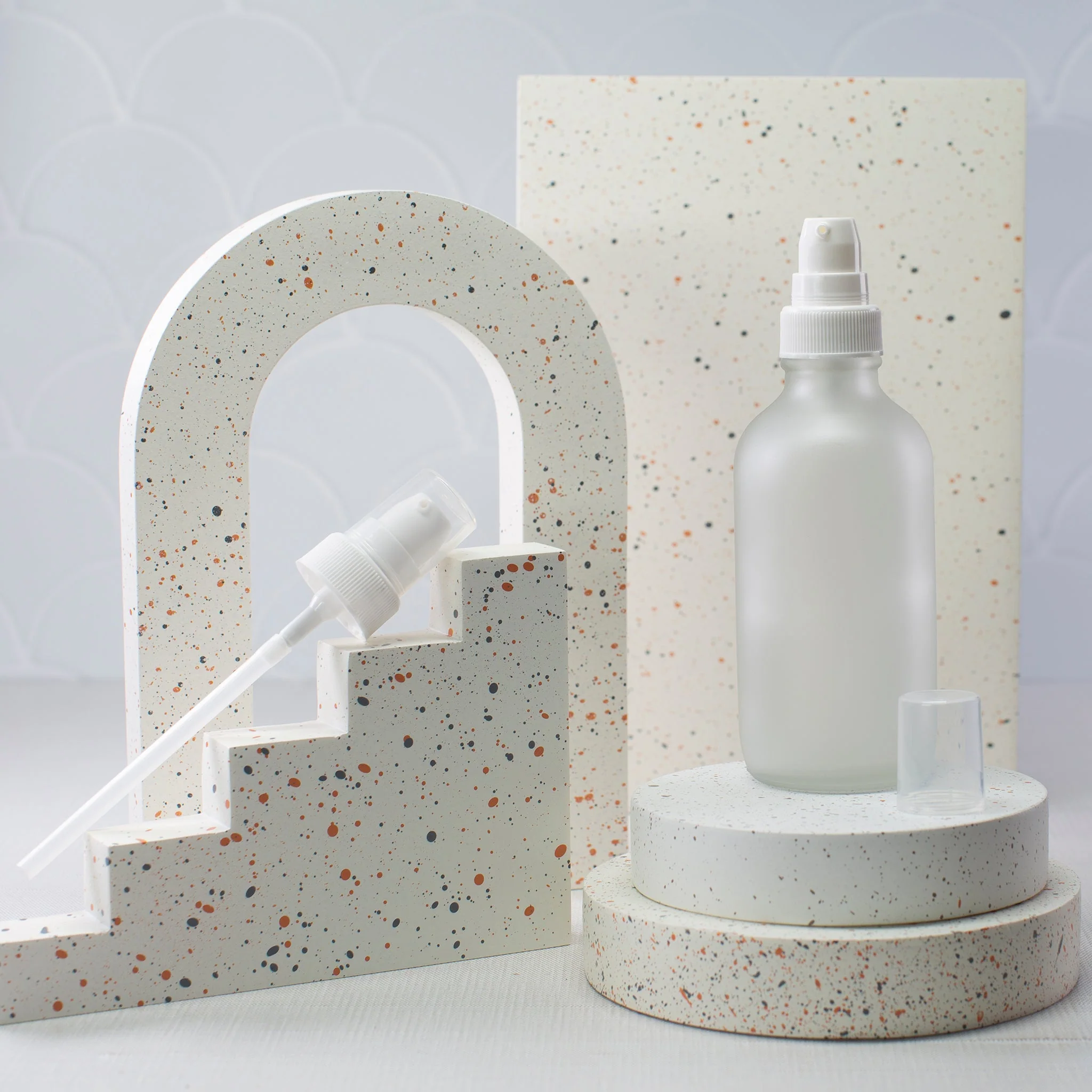 4 oz Frosted Glass Bottle with 22-400 Neck - Image 6