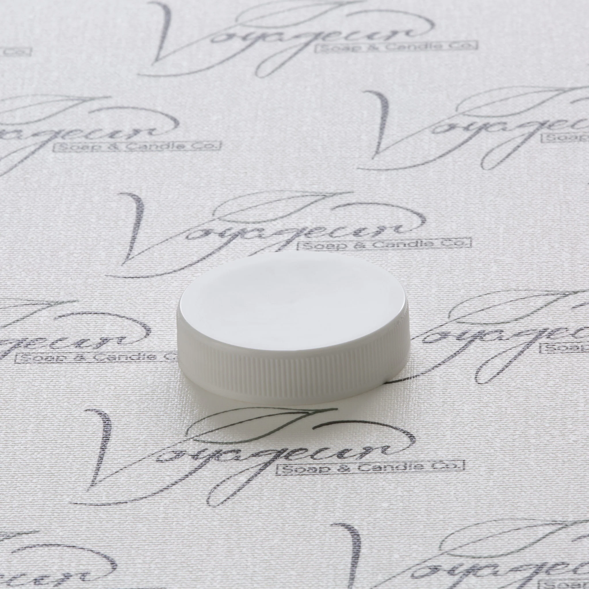 45-400 White Ribbed Screw Cap with PS-22 Liner - Image 2