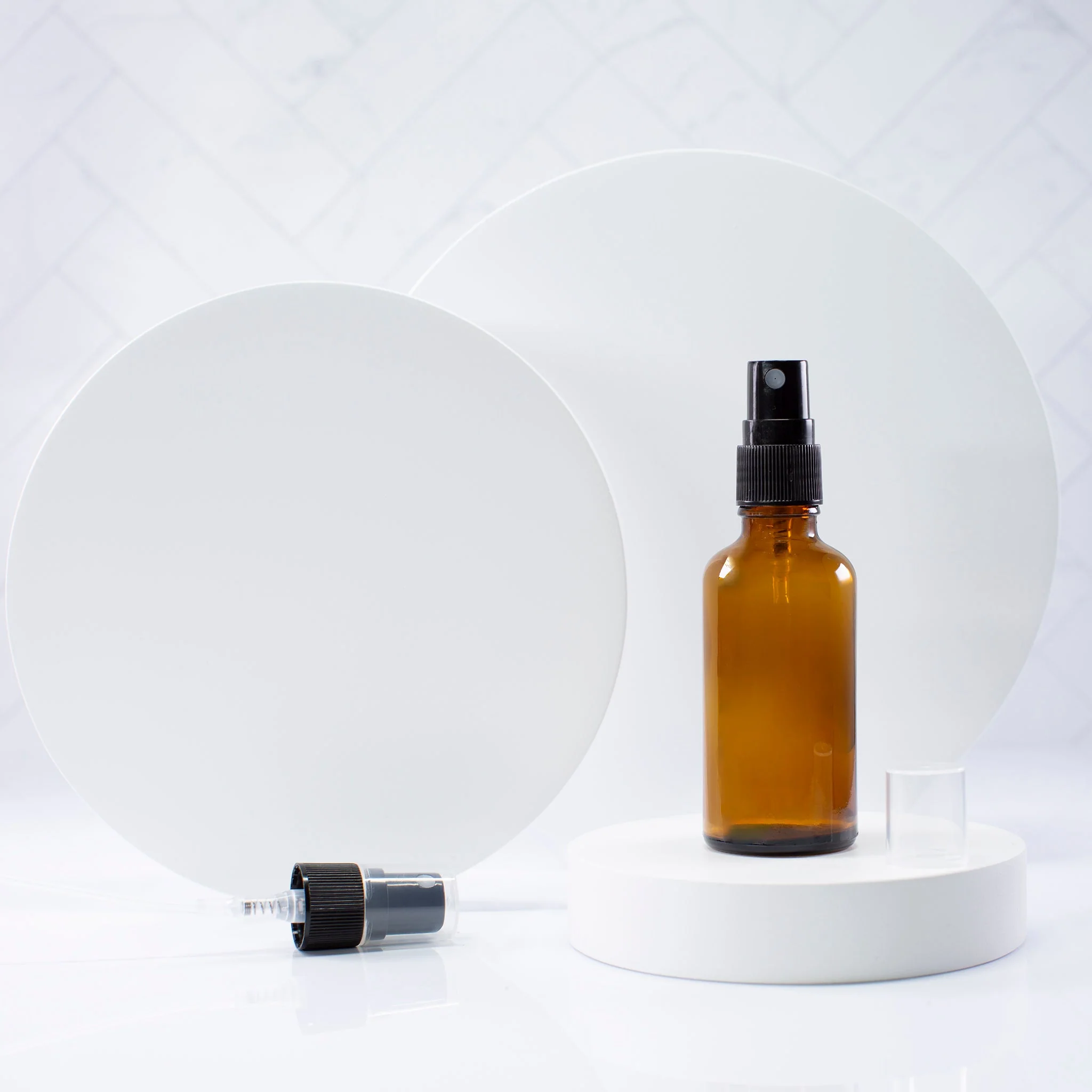 50 ml Amber Glass Essential Oil Bottle with 18-400 Neck - Image 3