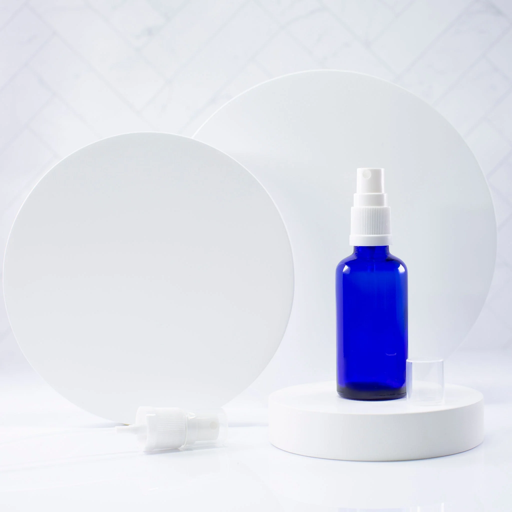 50 ml Blue Glass Essential Oil Bottle with 18-400 Neck - Image 2