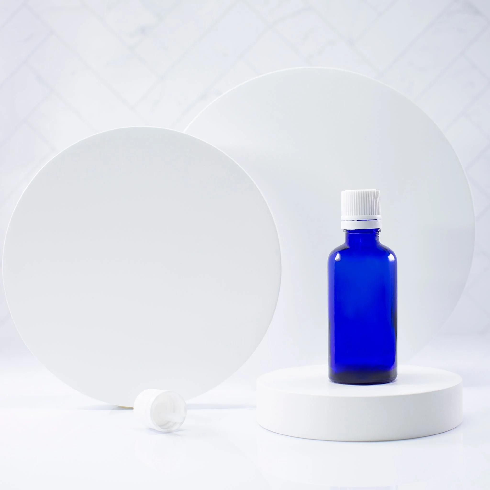 50 ml Blue Glass Essential Oil Bottle with 18-400 Neck - Image 4