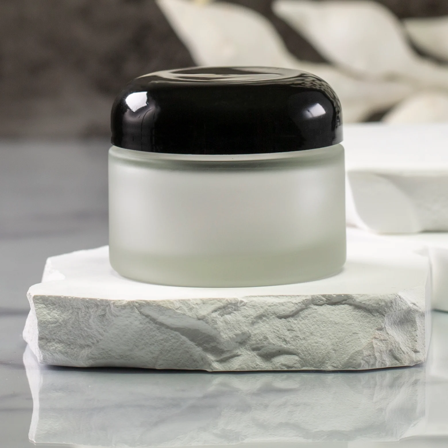 50 ml Frosted Glass Jar with 53-400 Neck - Image 4
