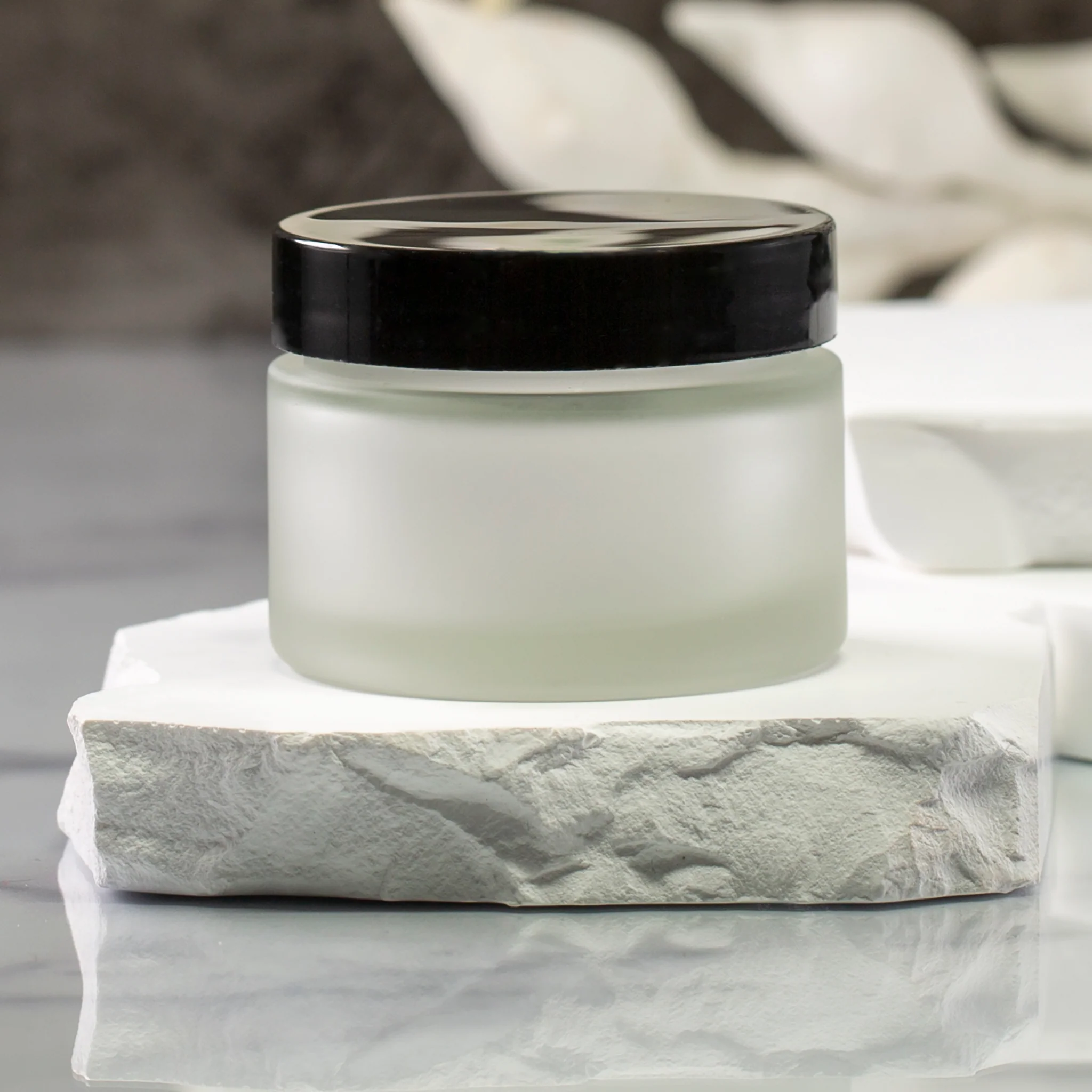 50 ml Frosted Glass Jar with 53-400 Neck - Image 7